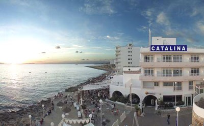 Catalina-Cafe del Mar San Antonio
