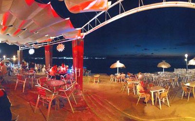Catalina-Cafe del Mar San Antonio