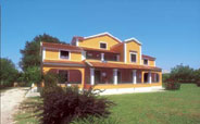 Yiannis Village Sidari